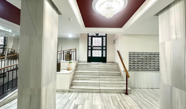 Brukt - Apartment -
Torrevieja - Centro