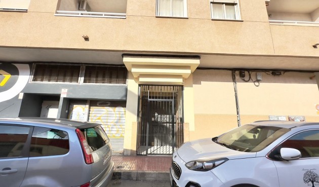 Brukt - Apartment -
Torrevieja - Centro