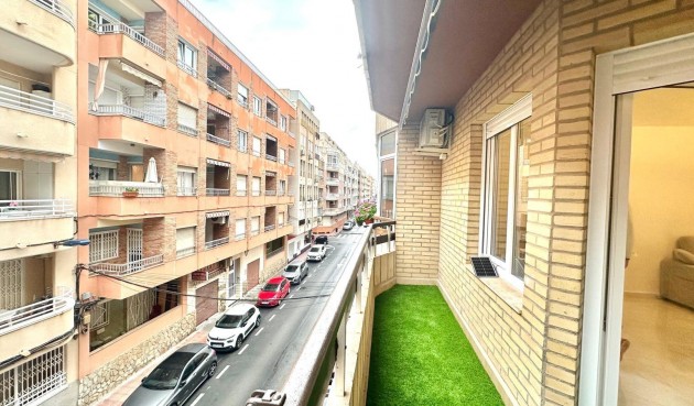 Brukt - Apartment -
Torrevieja - Playa del Cura