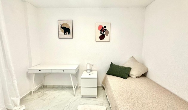 Brukt - Apartment -
Torrevieja - Playa del Cura