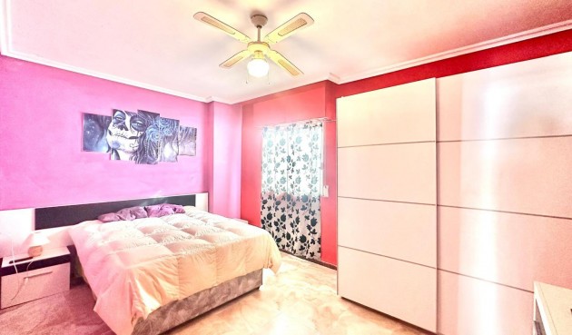 Brukt - Apartment -
Torrevieja - Acequion