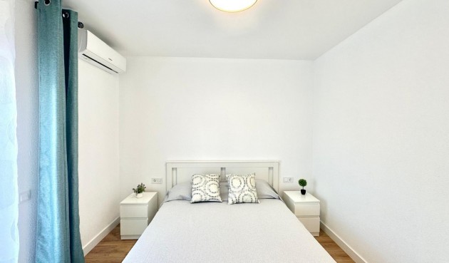 Brukt - Town House -
Torrevieja - Estacion De Autobuses