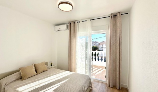 Brukt - Town House -
Torrevieja - Estacion De Autobuses