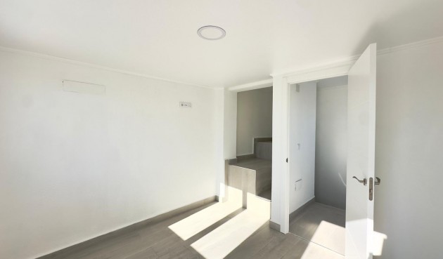 Brukt - Town House -
Torrevieja - La Mata