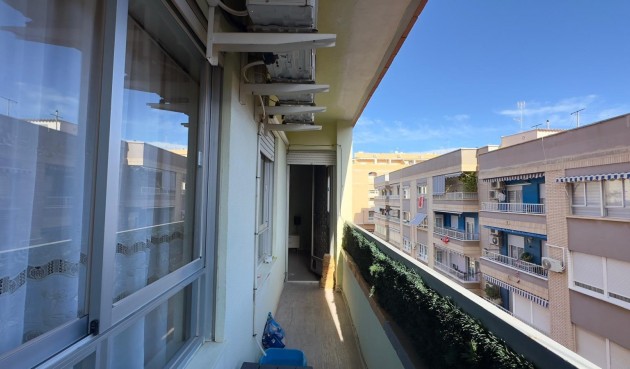 Brukt - Apartment -
Torrevieja - Centro