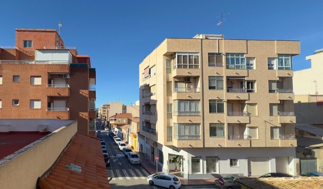 Resale - Apartment -
Torrevieja