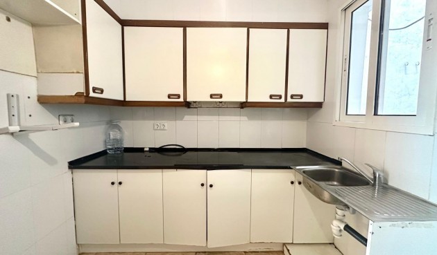 Resale - Apartment -
Torrevieja - Estacion De Autobuses