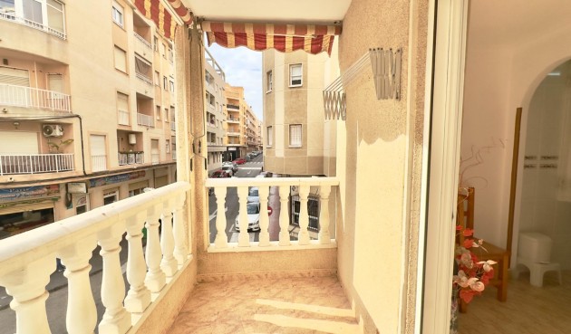 Brukt - Apartment -
Torrevieja - Centro