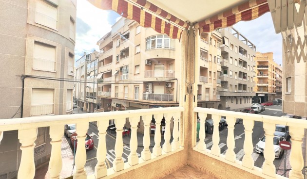 Brukt - Apartment -
Torrevieja - Centro
