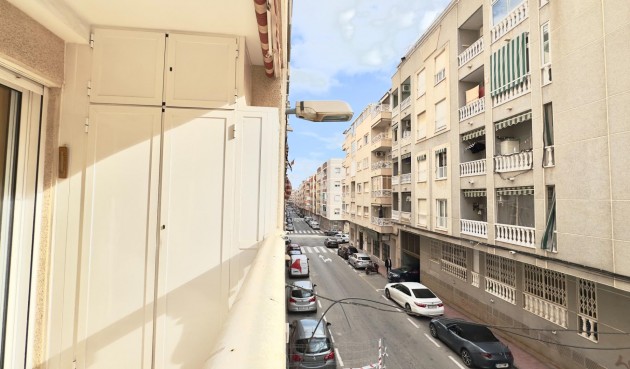 Brukt - Apartment -
Torrevieja - Centro