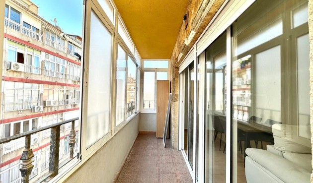 Brukt - Apartment -
Torrevieja - Centro