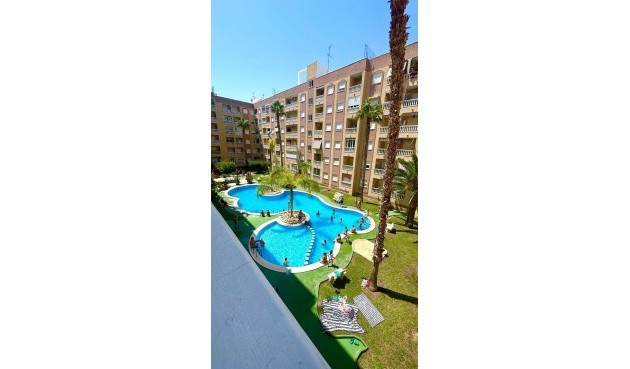 Brukt - Apartment -
Torrevieja - Centro