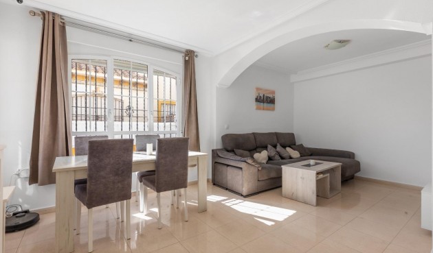 Brukt - Semi Detached -
Cabo Roig - Lomas de Cabo Roig