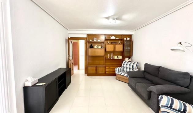 Brukt - Apartment -
Orihuela Costa - Campoamor