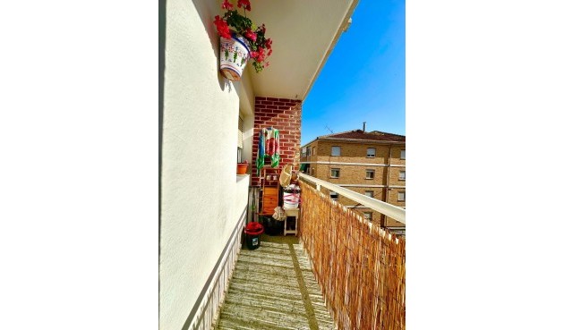 Brukt - Apartment -
Torrevieja - Estacion De Autobuses