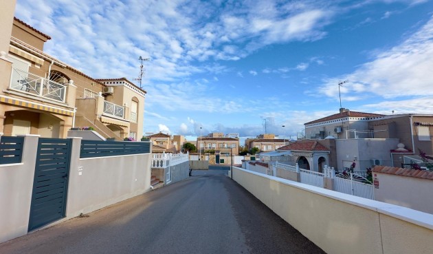 Brukt - Bungalow -
Torrevieja - Torreblanca