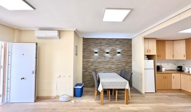 Brukt - Bungalow -
Torrevieja - Torreblanca