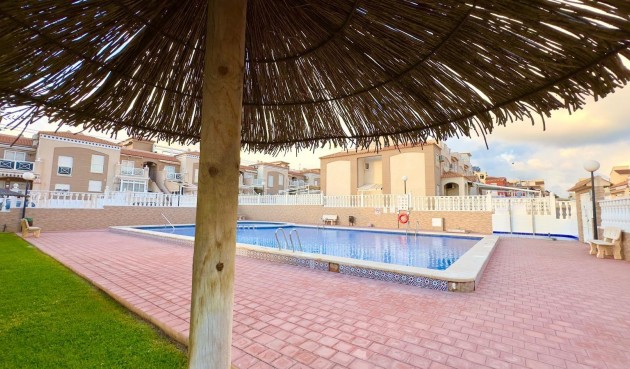 Brukt - Bungalow -
Torrevieja - Torreblanca
