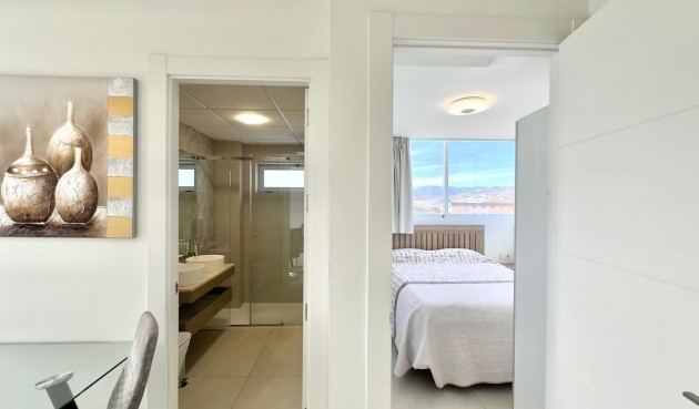 Brukt - Apartment -
Finestrat