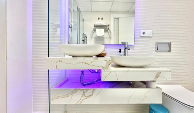 Resale - Apartment -
Finestrat