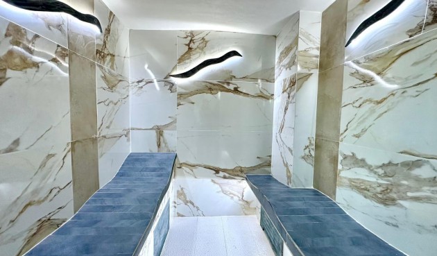 Resale - Apartment -
Finestrat