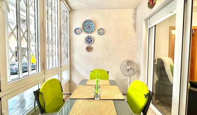 Brukt - Apartment -
Torrevieja - Centro