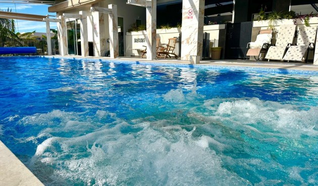 Reventa - Apartment -
Finestrat