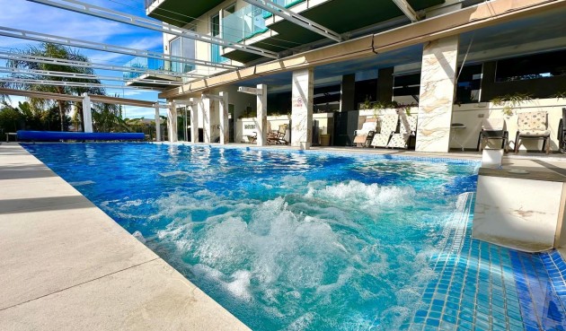 Reventa - Apartment -
Finestrat