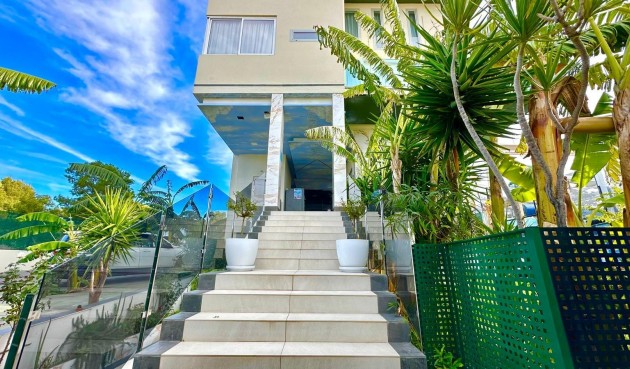 Reventa - Apartment -
Finestrat