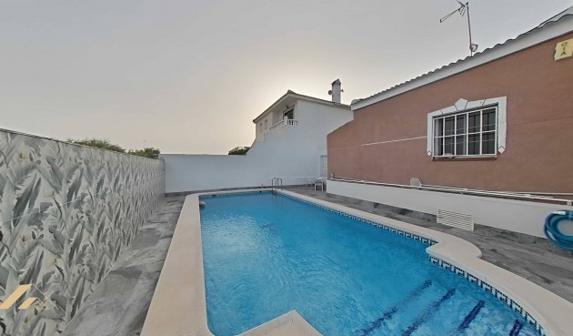 Brukt - Villa -
Torrevieja - San Luis