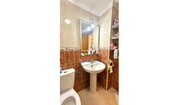 Brukt - Apartment -
Torrevieja - Estacion De Autobuses