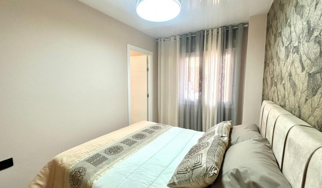 Brukt - Apartment -
Torrevieja - Centro