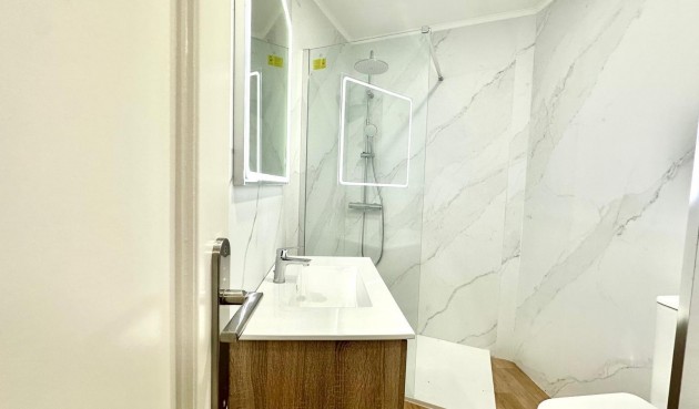 Brukt - Apartment -
Torrevieja - La Mata Pueblo