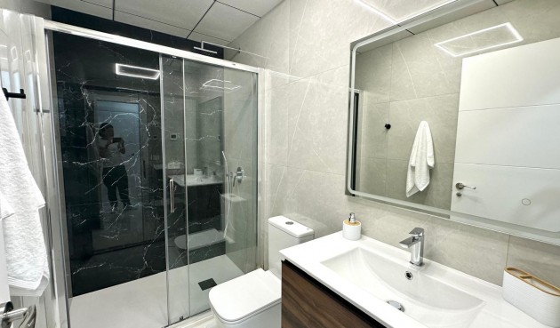 Brukt - Apartment -
Torrevieja - Playa del Cura