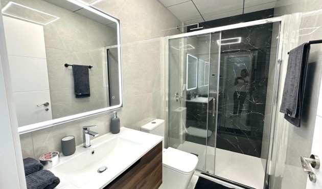 Brukt - Apartment -
Torrevieja - Playa del Cura