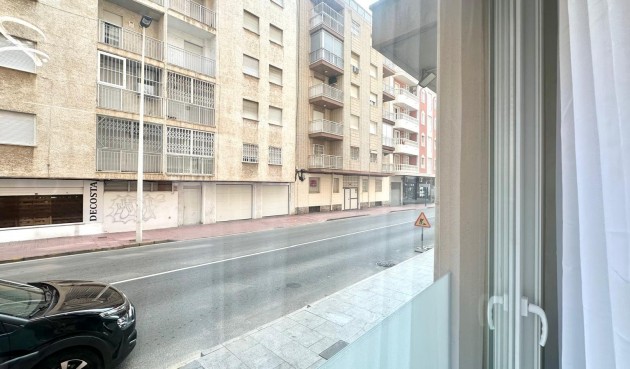 Brukt - Apartment -
Torrevieja - Playa del Cura