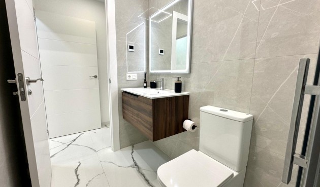 Brukt - Apartment -
Torrevieja - Playa del Cura