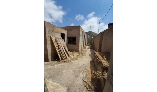 Brukt - Town House -
Cartagena - Perín