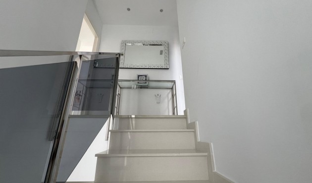 Brukt - Villa -
Orihuela Costa - Lomas de Cabo Roig