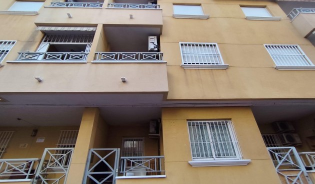 Brukt - Apartment -
Torrevieja - Estacion De Autobuses