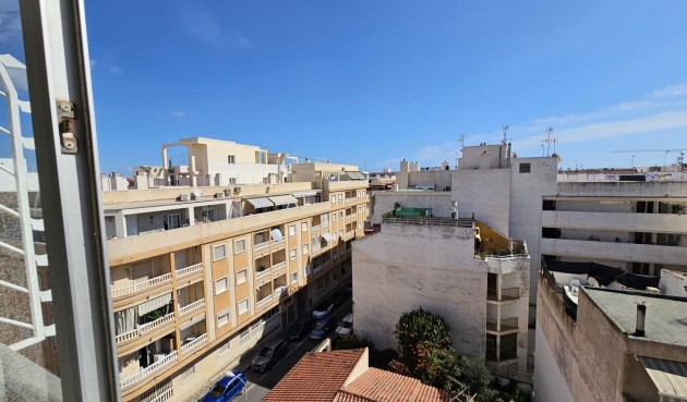 Brukt - Apartment -
Torrevieja - Centro