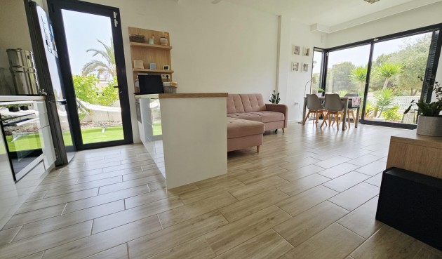 Brukt - Villa -
Orihuela Costa - La Regia