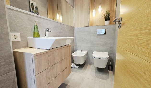 Brukt - Villa -
Orihuela Costa - La Regia