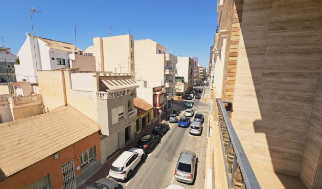 Resale - Apartment -
Torrevieja