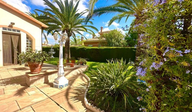 Brukt - Villa -
Cabo Roig - Costa Blanca