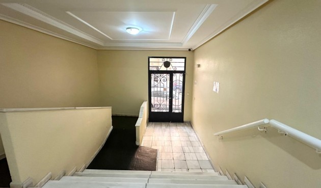 Brukt - Apartment -
Torrevieja - Acequion