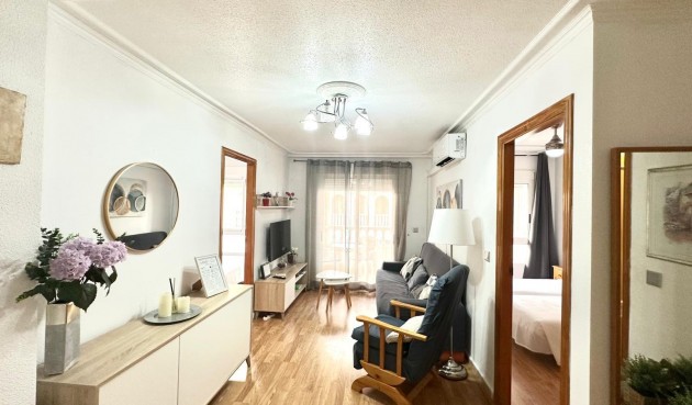 Brukt - Apartment -
Torrevieja - Acequion