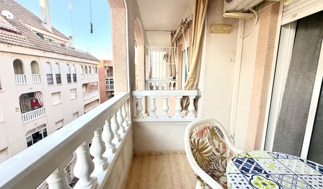 Brukt - Apartment -
Torrevieja - Acequion