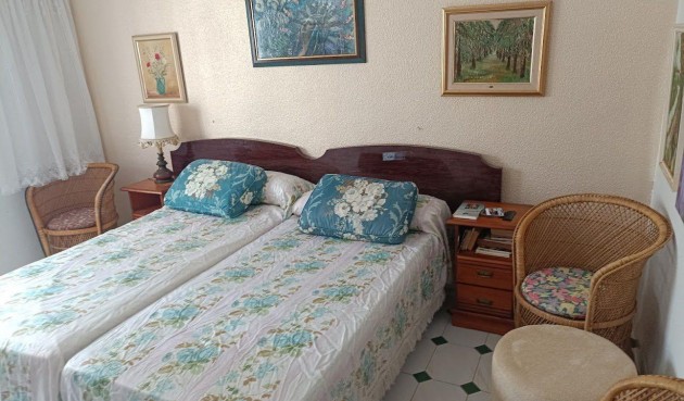 Brukt - Villa -
Orihuela Costa - Campoamor