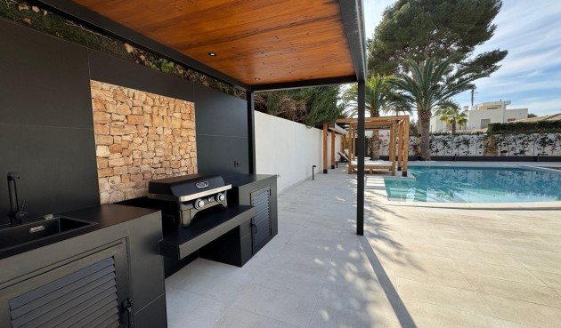 Brukt - Villa -
Orihuela Costa - Altos De Campoamor